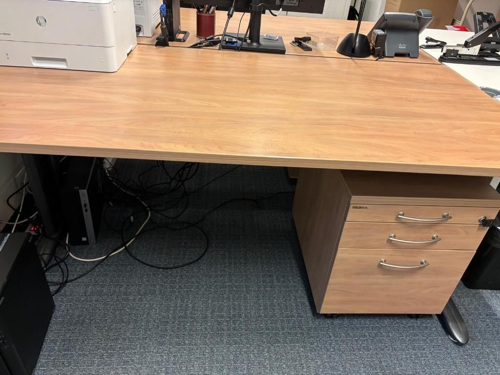 Desk, Enlèvement, Comme neuf