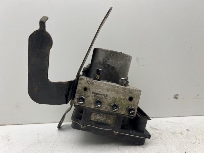 Pompe ABS d'un Kia Ceed, Kia, -, 3 mois de garantie, Utilisé