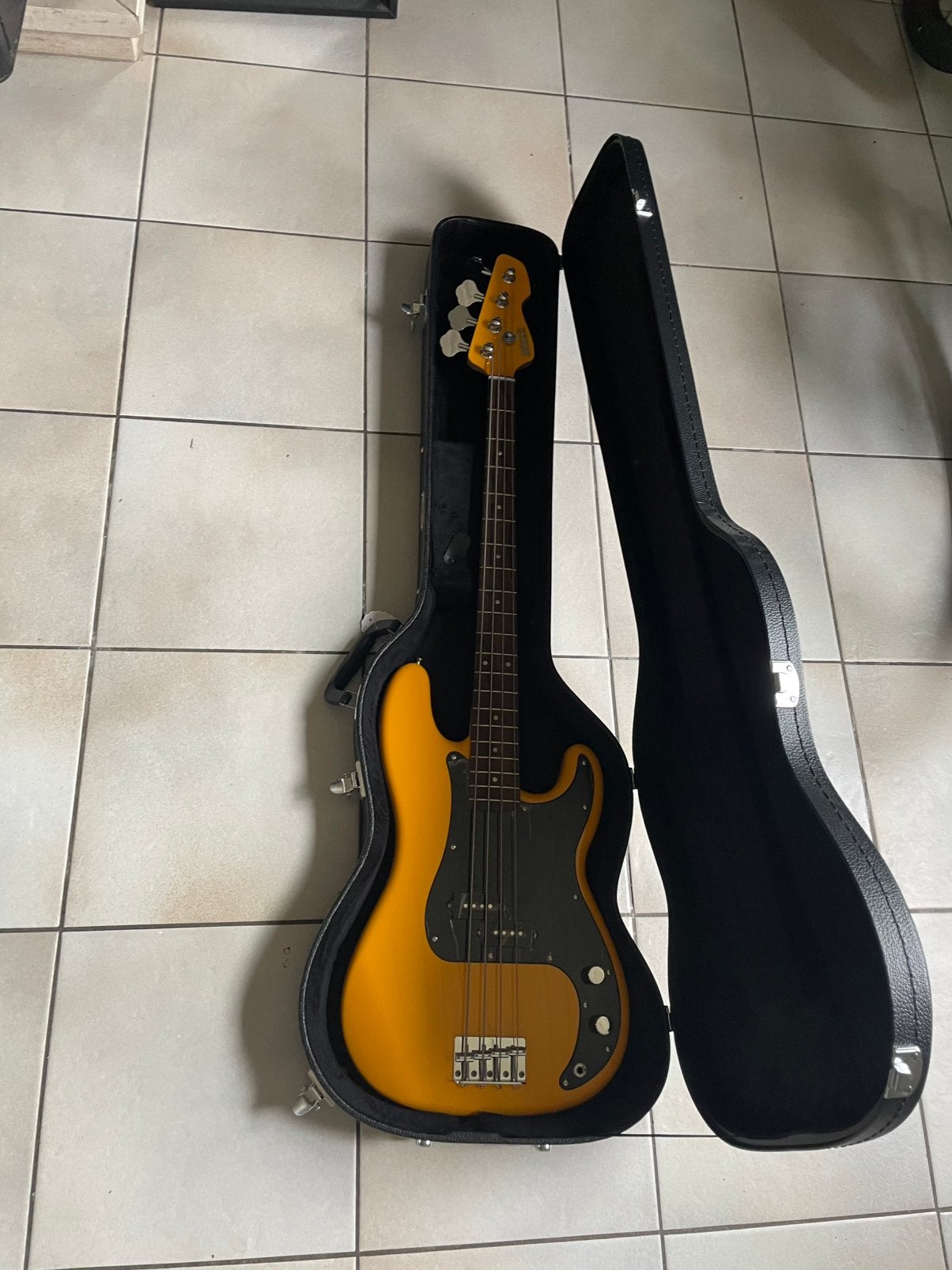 Markbass MB 4 Yellow JB elektrische basgitaar, Muziek en Instrumenten, Ophalen, Nieuw