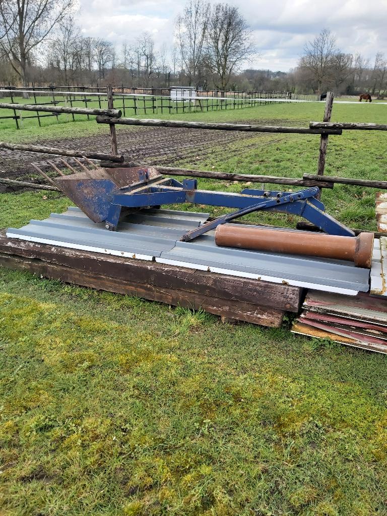Te koop, Articles professionnels, Agriculture | Outils, Enlèvement, Autres types