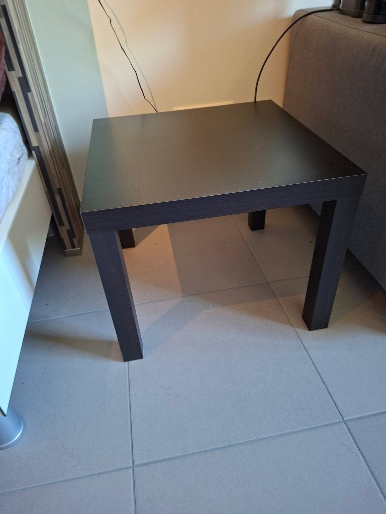 bijzettafel LACK zwartbruin 55x55 cm, Enlèvement, Comme neuf, 55 à 75 cm, 45 à 60 cm