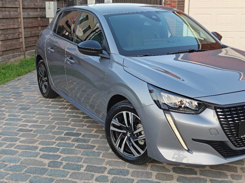 Peugeot 208 Allure  Automaat – 2023 – Slechts 45 km, Auto's, Leder en Stof, 5 zetels, 5 deurs, 3 cilinders