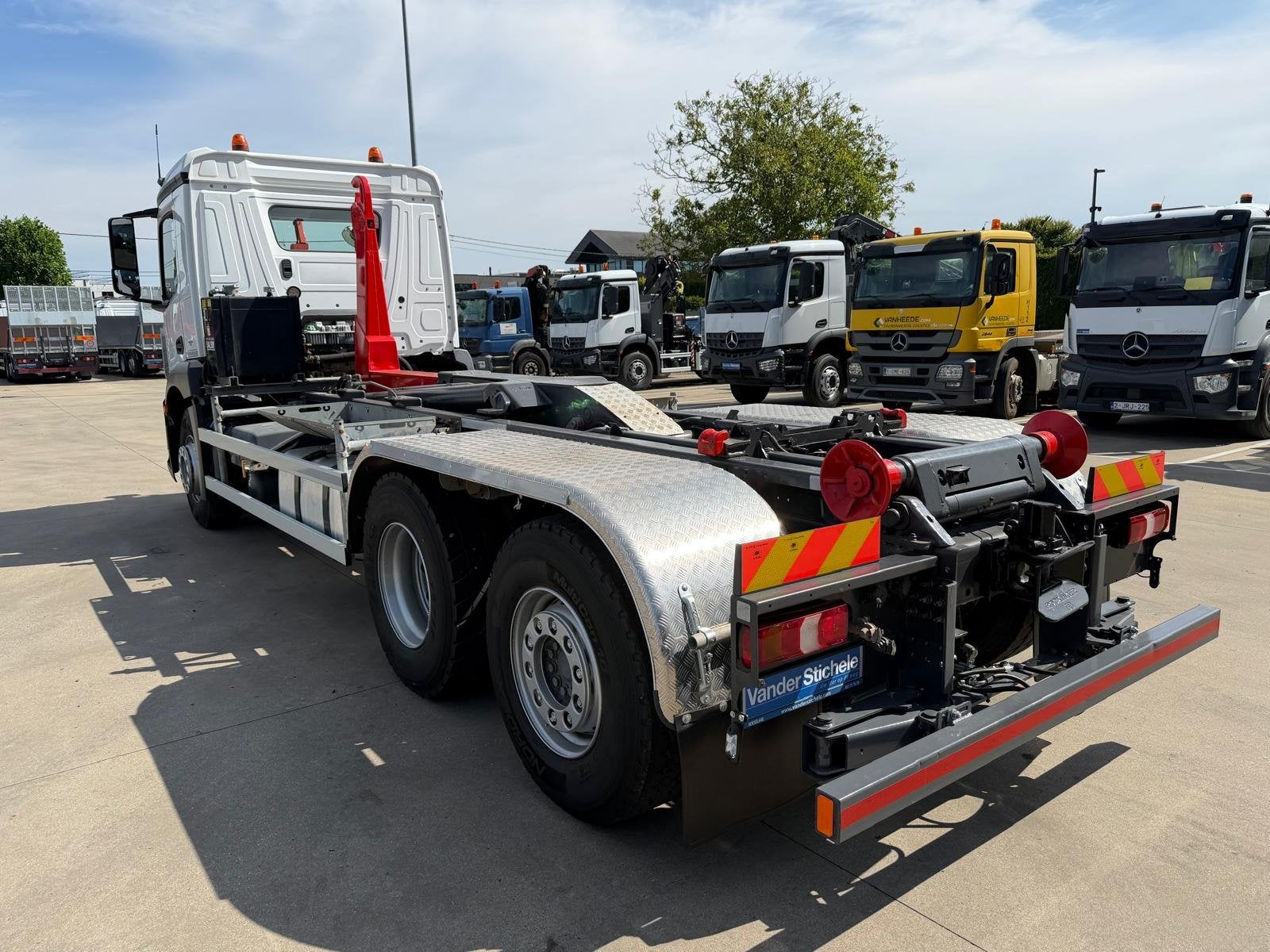 Mercedes-Benz ANTOS 2643 - MOTOR PTO - STUUR & LIFTAS, Wit, Mercedes-Benz, Bedrijf, Diesel