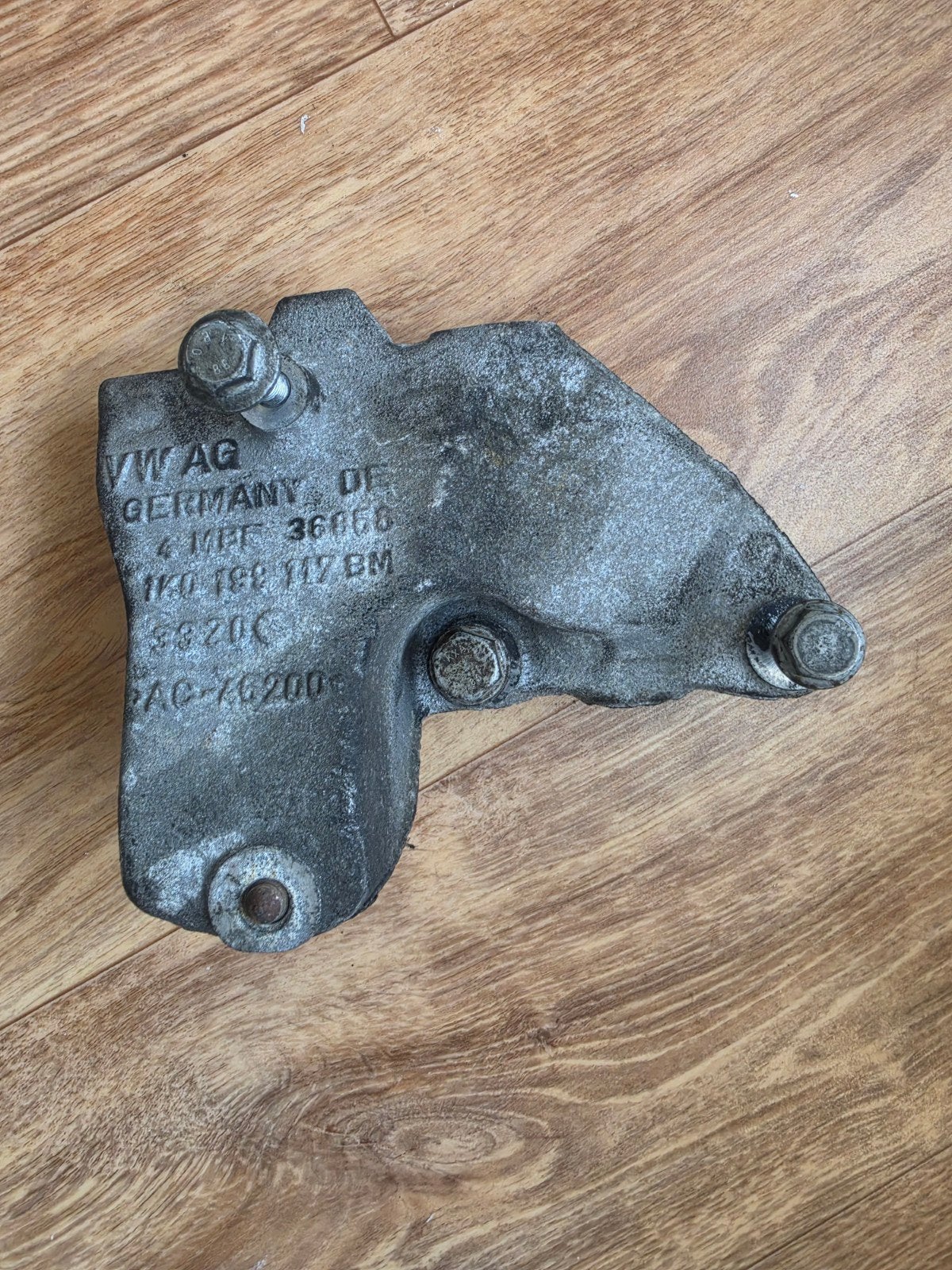 Support de boîte volswagen moteur cayc 1.6tdi, Enlèvement ou Envoi, Seat