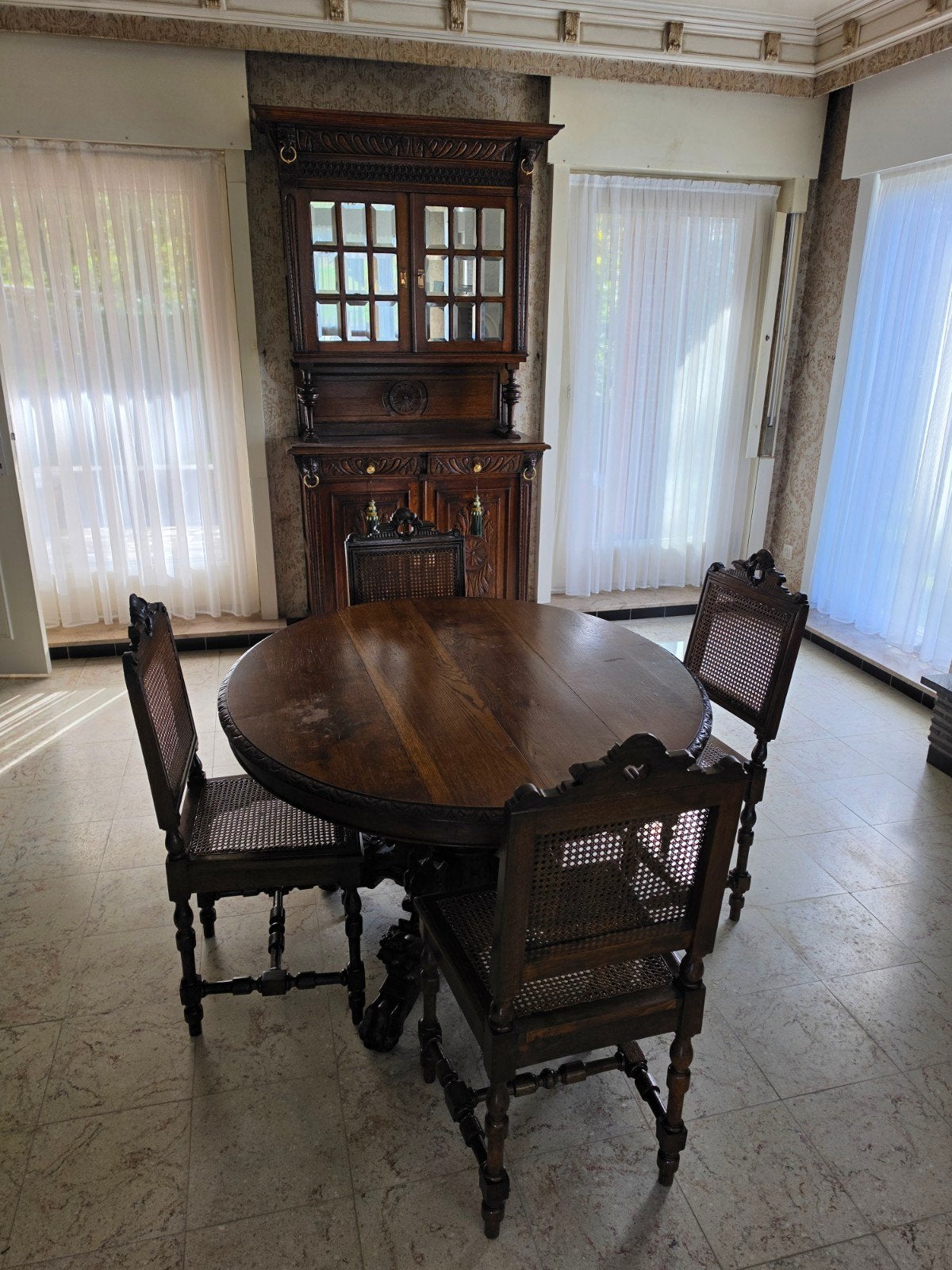 Vintage uitschuifbare tafel + 4 stoelen, Ophalen