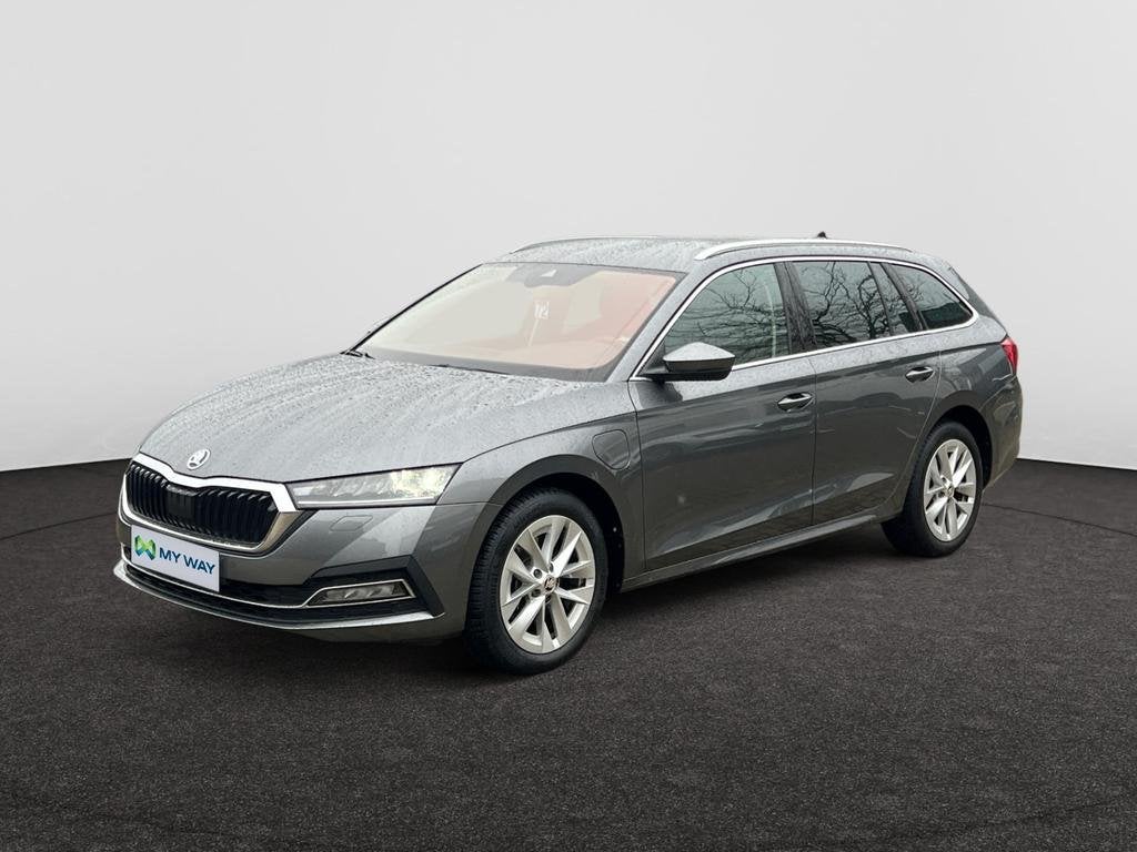 Skoda Octavia Combi PHEV Octavia SW PHEV 1.4 TSI Clever DSG, Autos, Skoda, Argent ou Gris, Achat, Cruise Control, https://public.car-pass.be/vhr/88e2de67-f81c-4ae6-8fe0-8c41d509e329