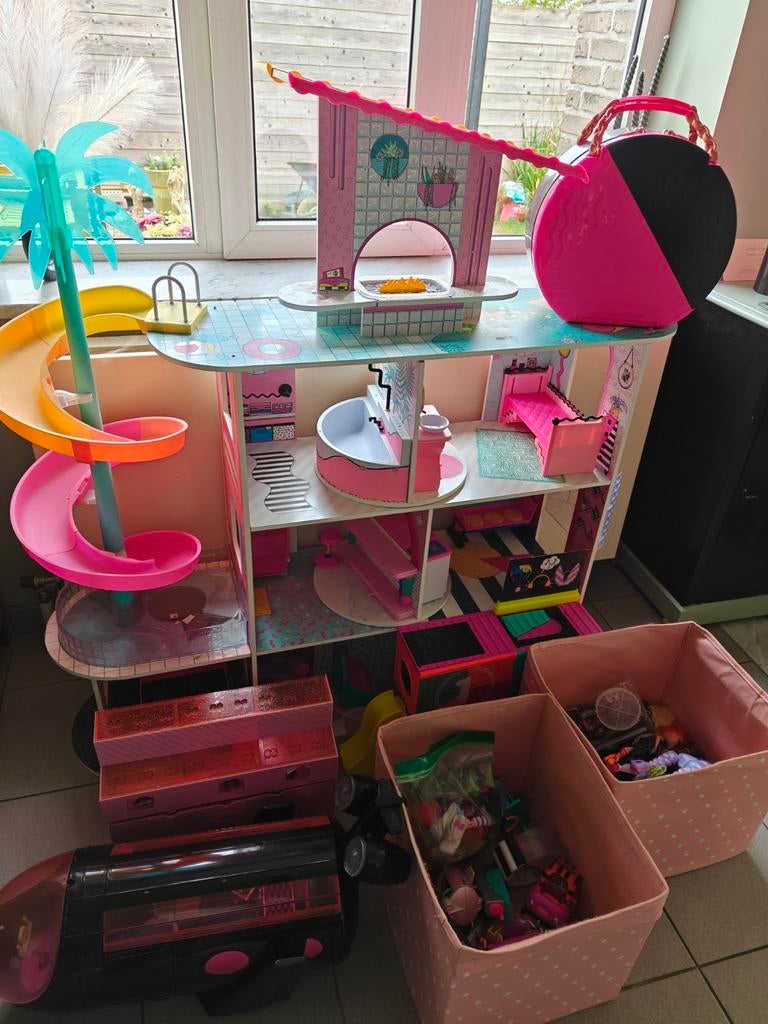Groot lot LOL Surprise (huizen, poppen, vliegtuig), Ophalen, Accessoires
