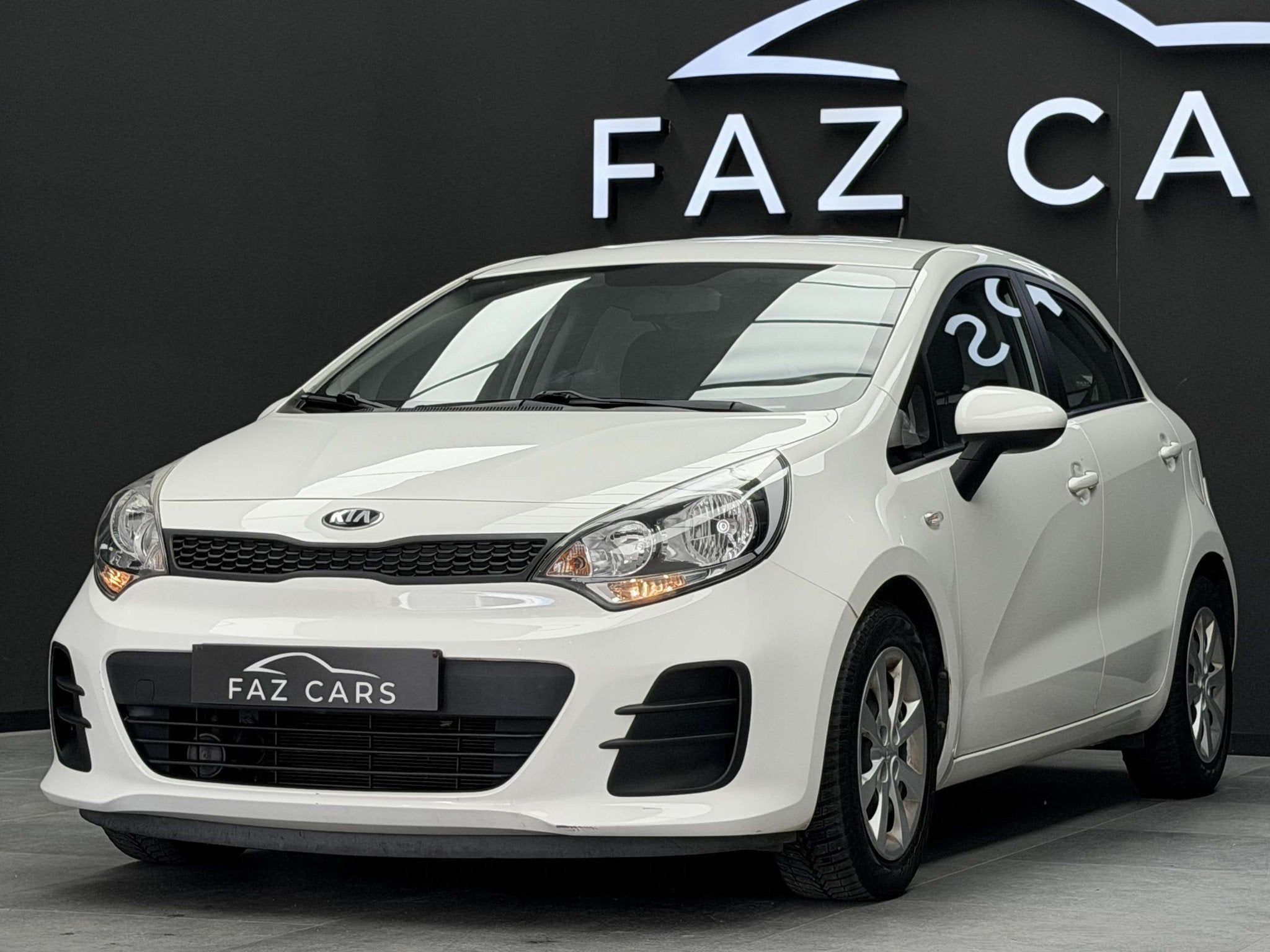 Kia Rio * Réservé * (bj 2015), Auto's, Kia, Voorwielaandrijving, Stof, Gebruikt, Wit