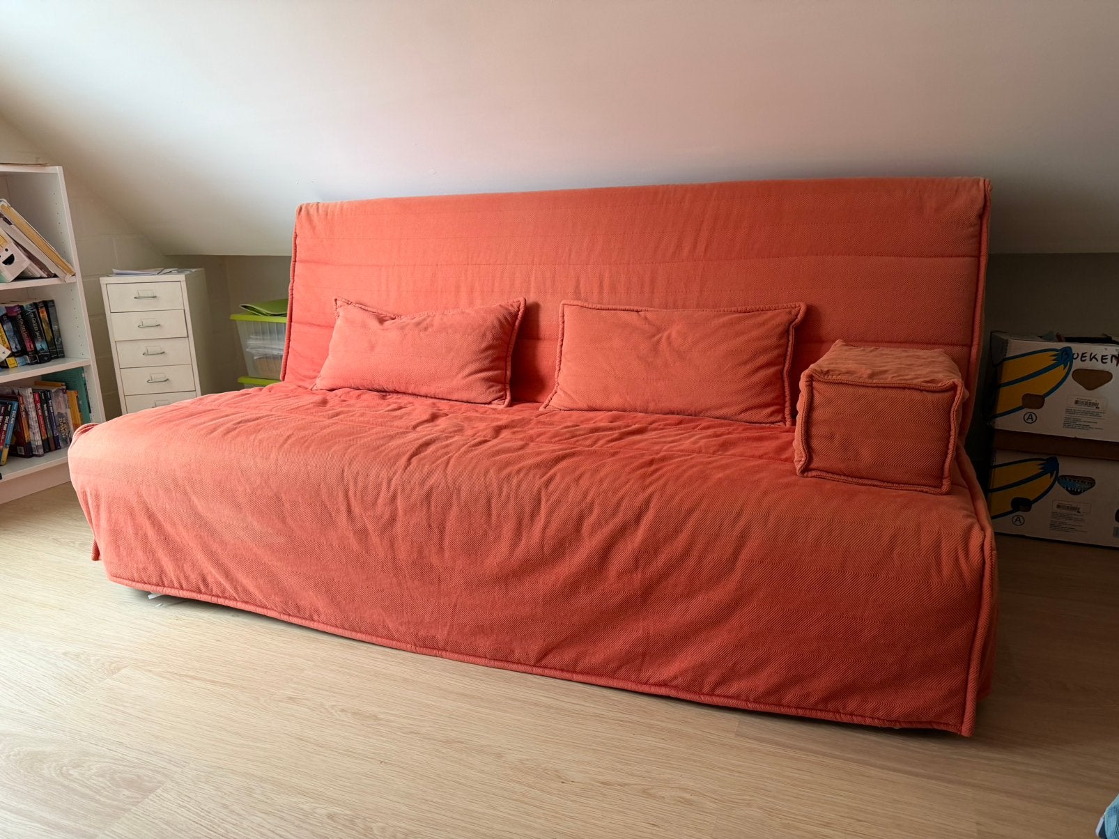Slaapbank Ikea Beddinge 140x200 inclusief hoes, Ophalen, Gebruikt, Tweepersoons, Oranje