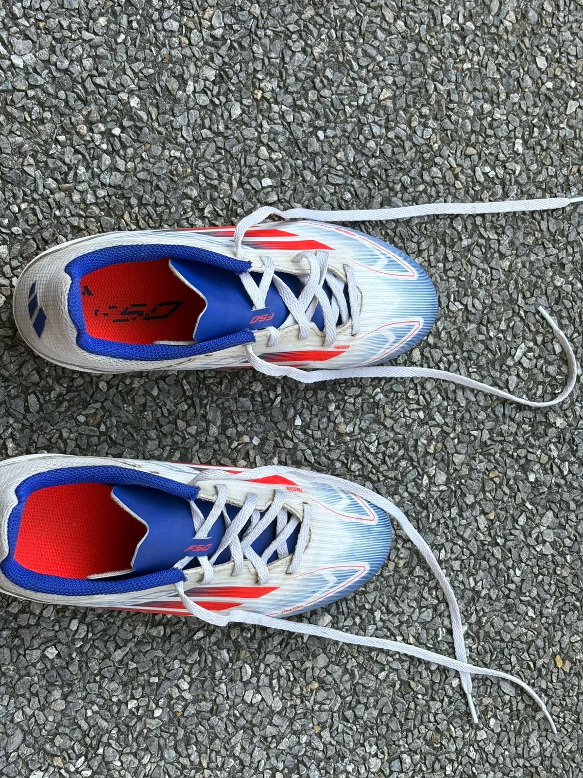 Adidas F50 voetbalschoenen FG – wit/rood –, Sport en Fitness, Gebruikt, Overige sporten, Kleding, Ophalen