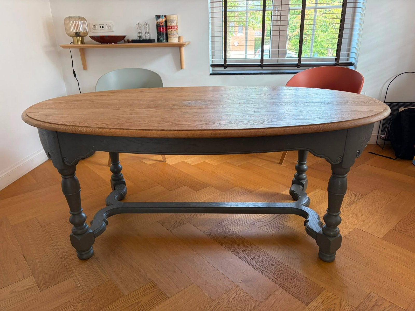 Table rustique, Enlèvement