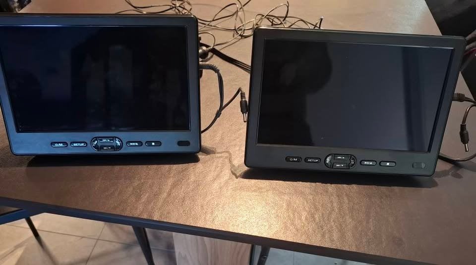 Lecteur DVD portable " Eletrand". 2 écrans., TV, Hi-fi & Vidéo, Télévisions, Enlèvement