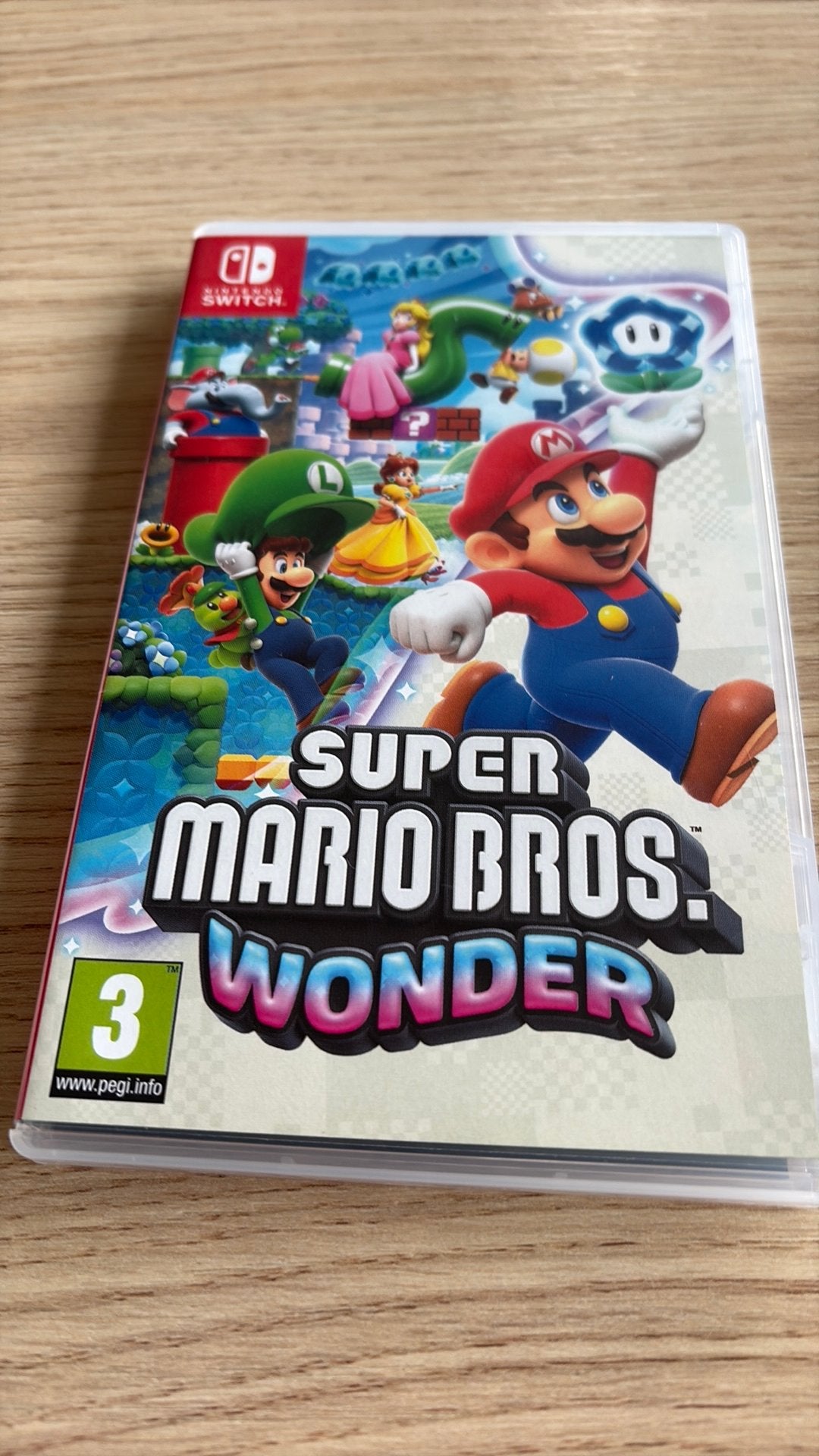Spel super mario bros wonder, Games en Spelcomputers, Ophalen, Zo goed als nieuw