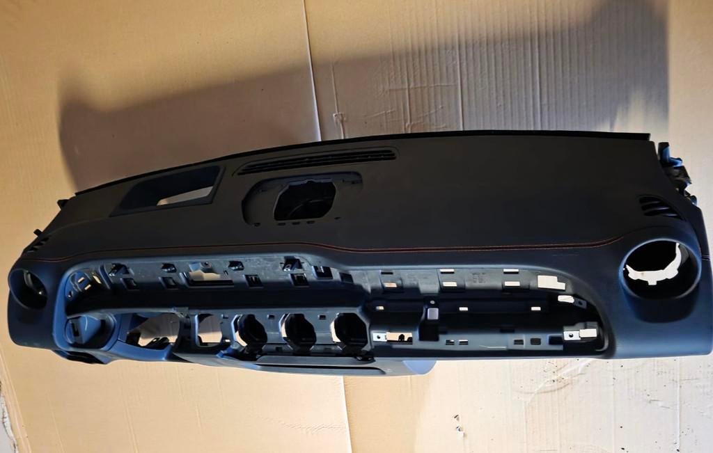Airbag set GLA 247 AMG HEDAP Dashboard set Origineel, Auto-onderdelen, Gebruikt, Mercedes-Benz AG, Mercedes-Benz, Mercedesstrasse 120
70372  Stuttgart, DE