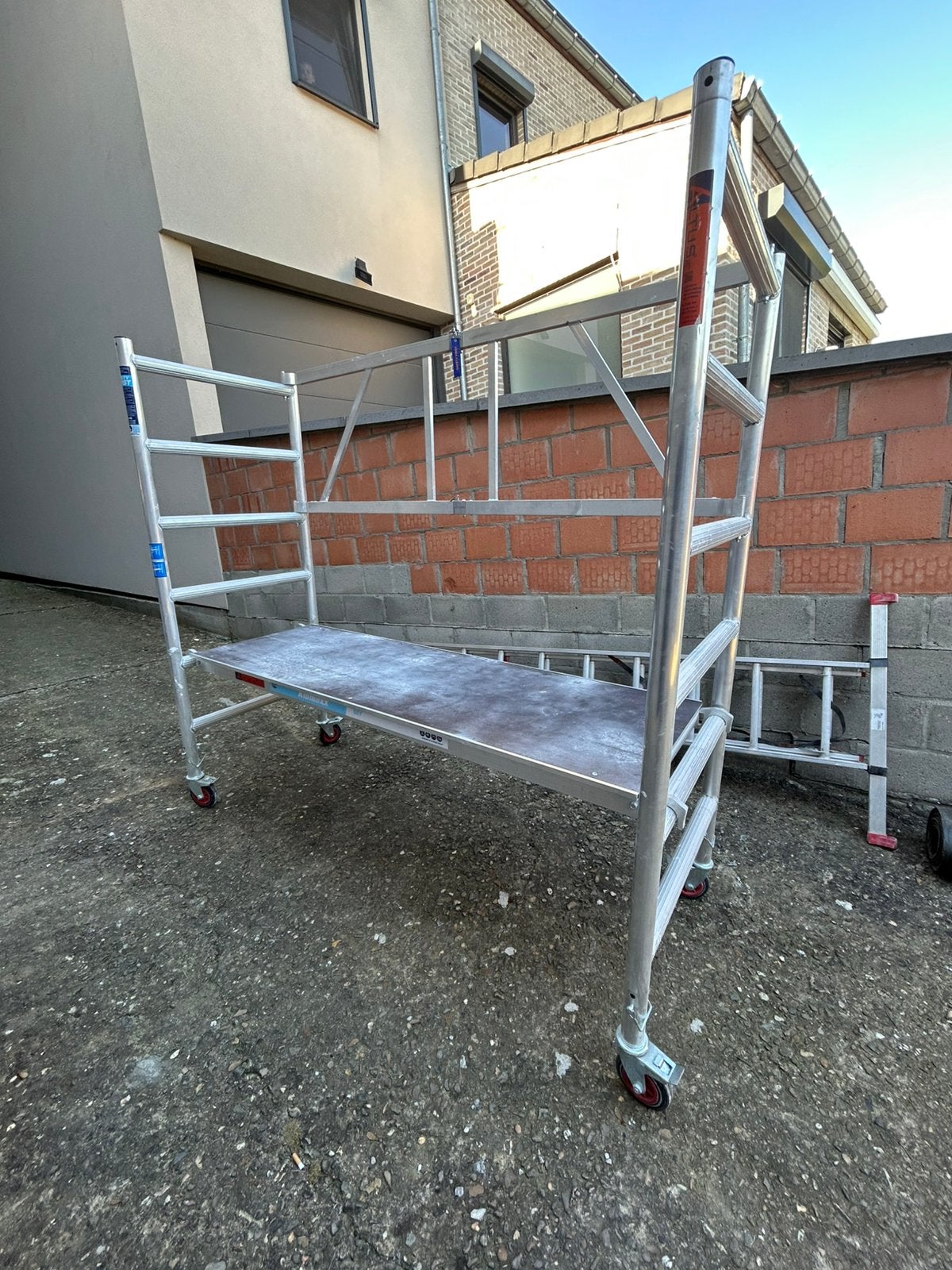 Opplooibare werfstelling op wielen, Doe-het-zelf en Bouw, Ophalen, Zo goed als nieuw