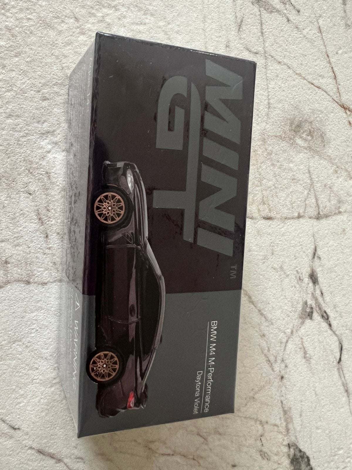 Mini gt bmw M4 M performance daytona violet, Ophalen of Verzenden, Zo goed als nieuw