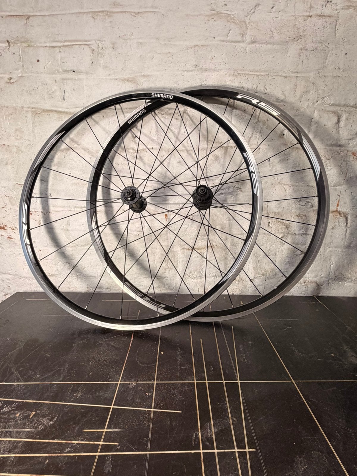 Paire de roue shimano rs 10, Vélos & Vélomoteurs, Enlèvement, Utilisé, Aluminium, Racefiets