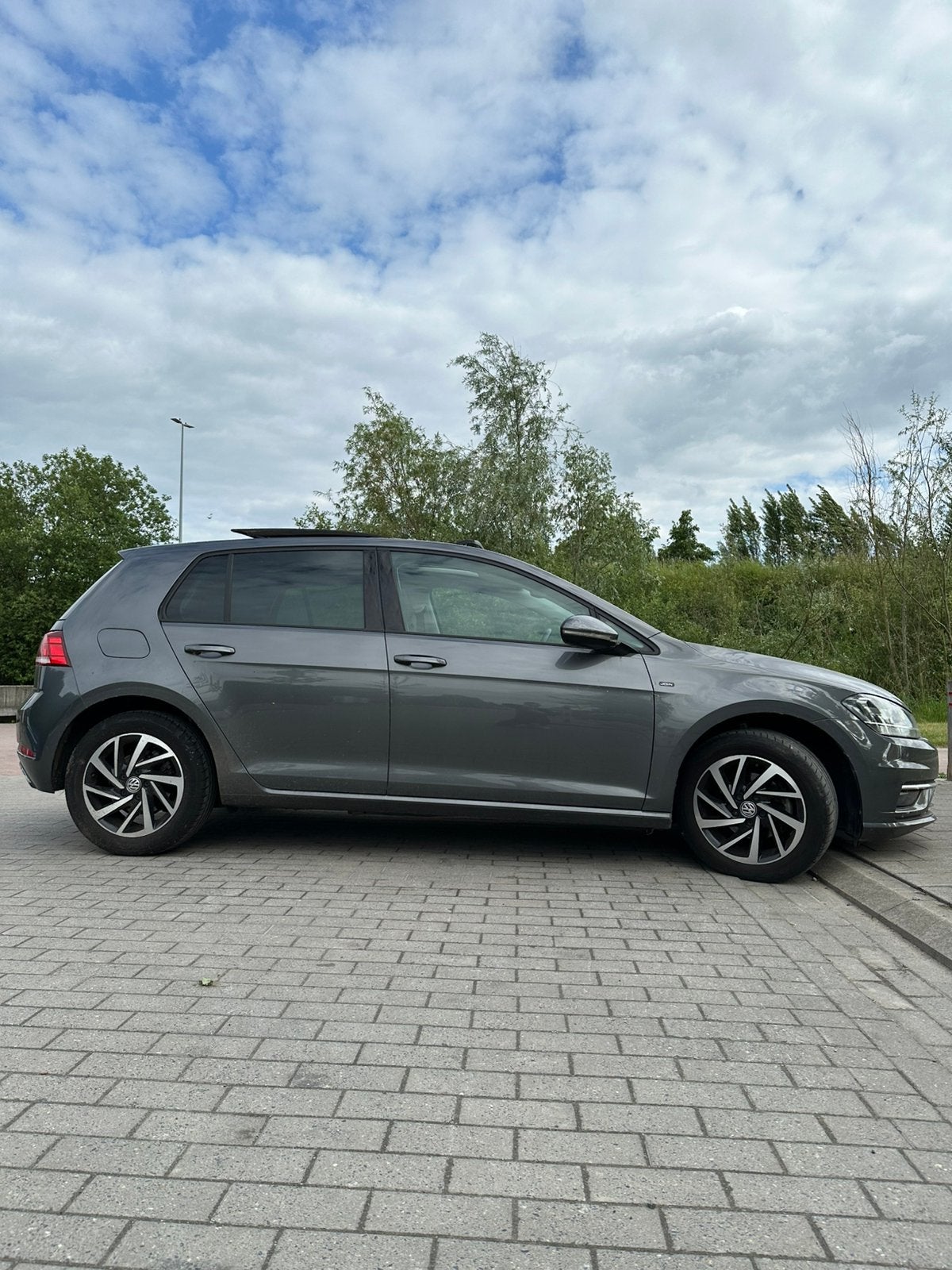 Volkswagen Golf 7 — 36600 km seulement! • Toit panoramique!, Autos, 1720 kg, Argent ou Gris, Achat, Entretenue par le concessionnaire