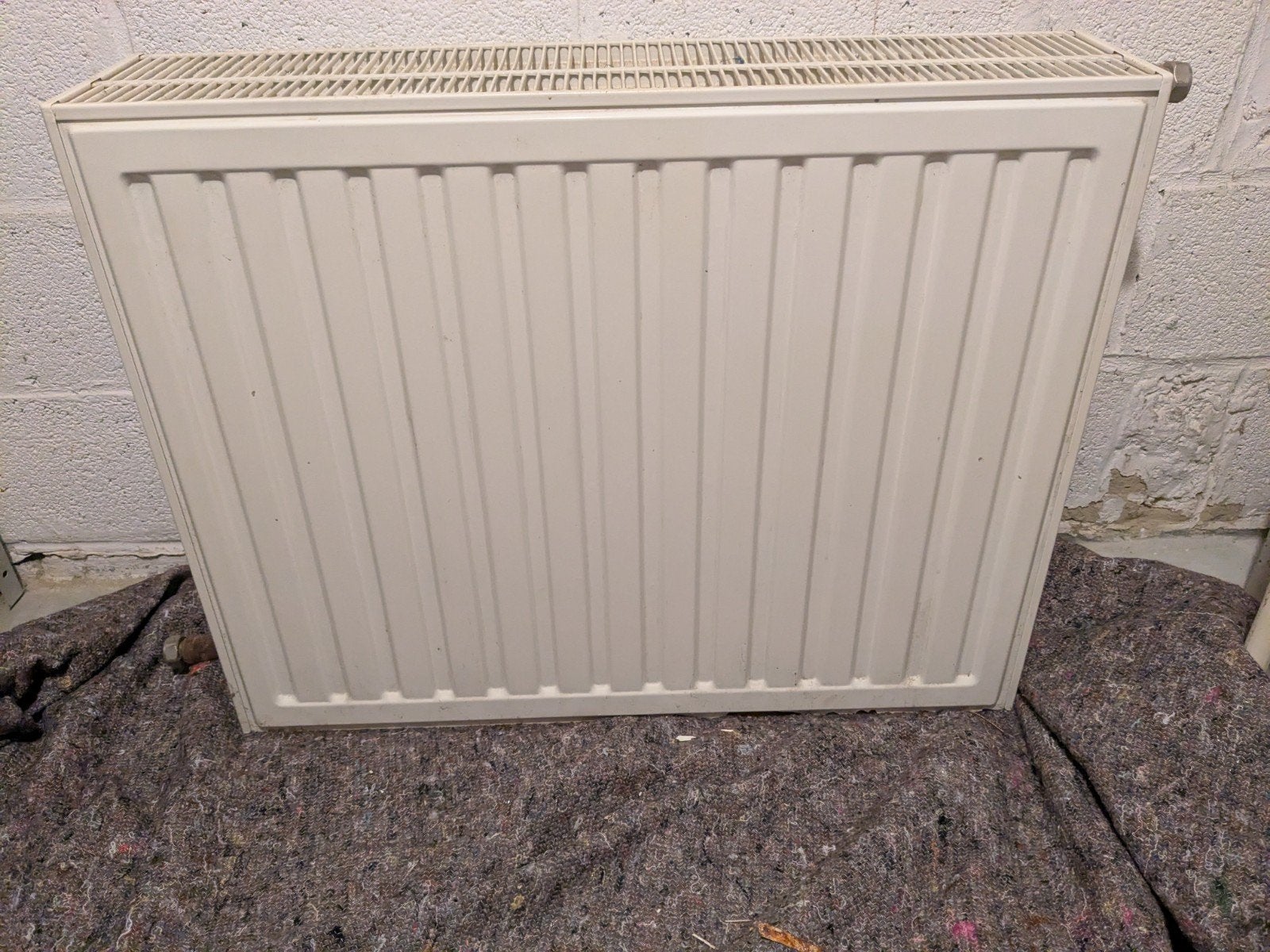 Radiateur Radson larg 75 cm, haut 60,5 cm, prof 17 cm, Enlèvement, Radiateur