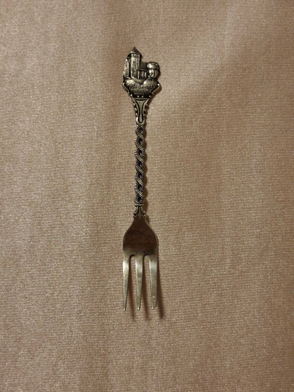 Souvenir Vork Tremelo, Antiek en Kunst, Ophalen of Verzenden