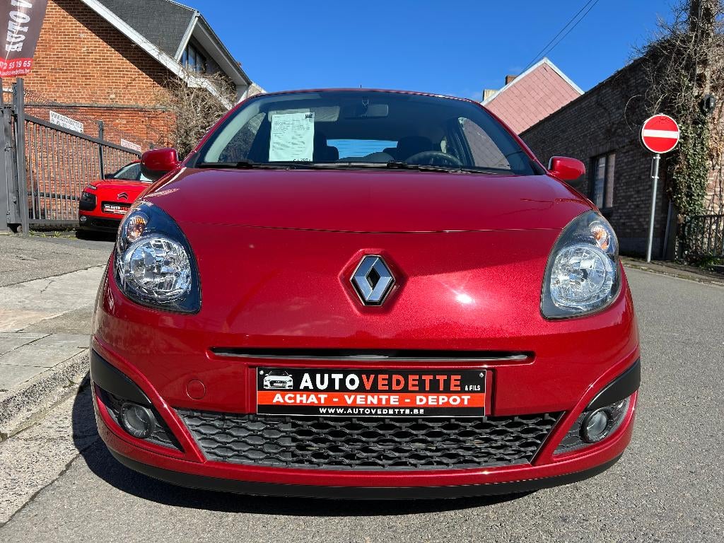 Renault Twingo 1.2i Yahoo! 55(75)KW(HP) 1ER PROP GAR.1AN, Autos, Euro 5, https://public.car-pass.be/vhr/586b3071-faf8-4a8e-a909-c78fe23c4df7