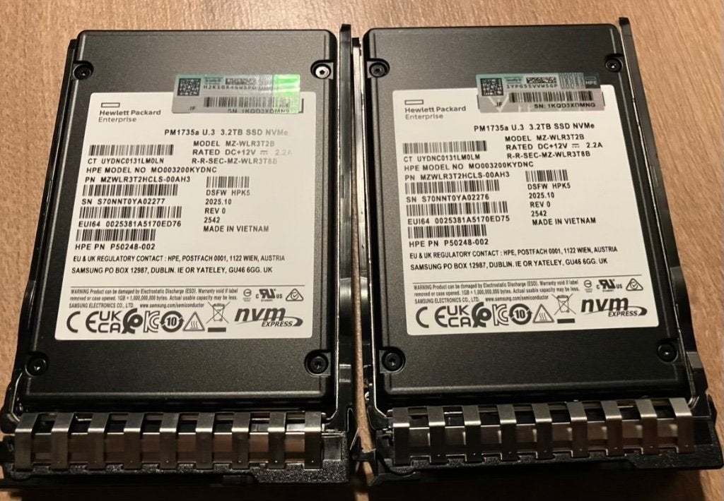 2x HPE 3.2TB NVMe Gen4 PM1735a SSD, Computers en Software, Harde schijven, Intern, SSD, Ophalen of Verzenden, Zo goed als nieuw