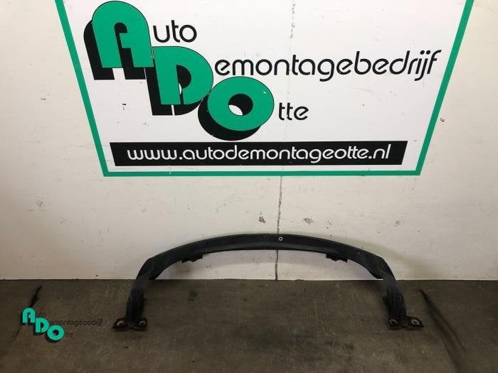 Bumperframe voor van een Opel Corsa (Corsa D 07-), Gebruikt, -, -, Opel