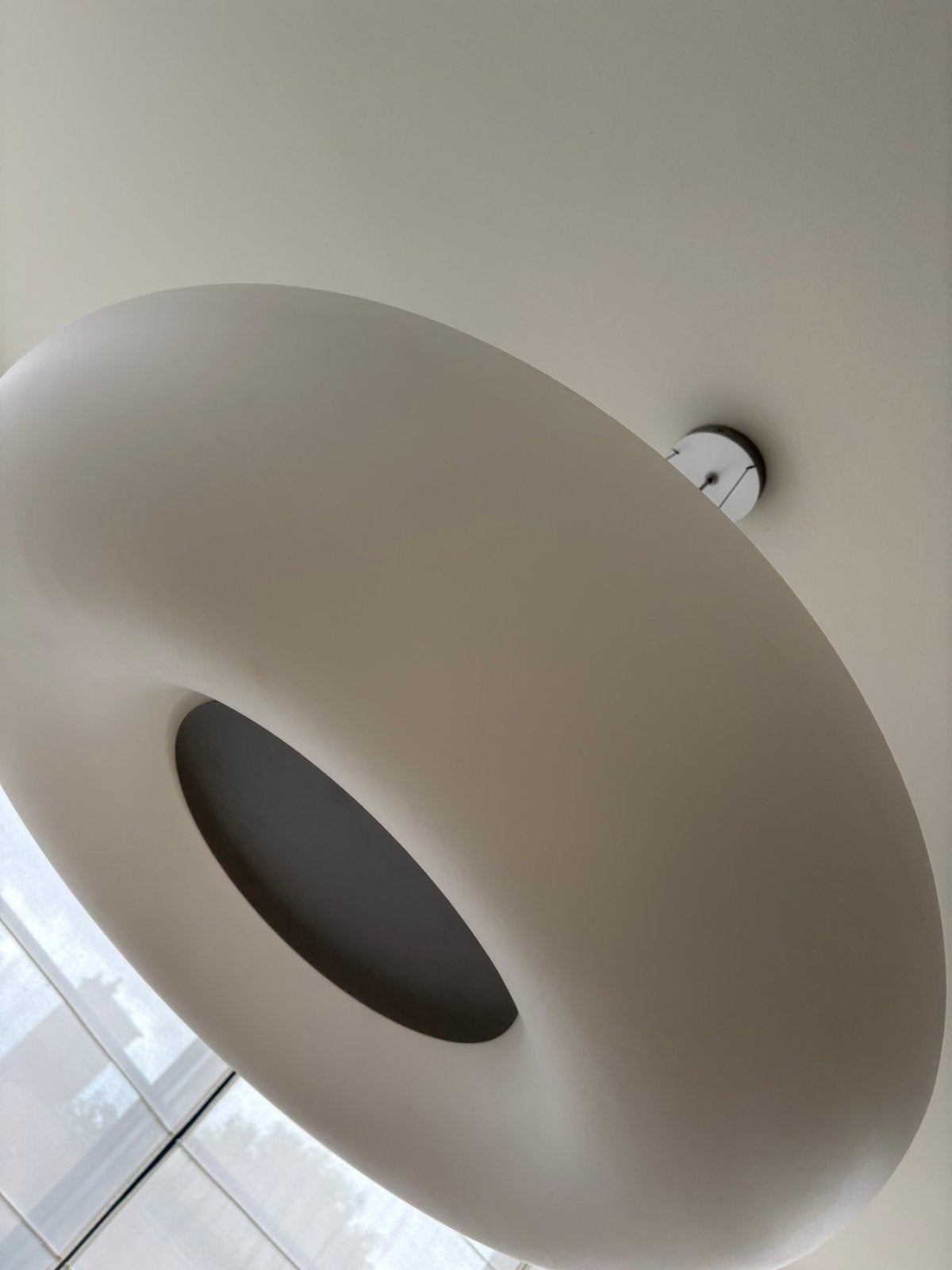 Lamp donut design 80 cm diameter, Huis en Inrichting, Ophalen, Kunststof