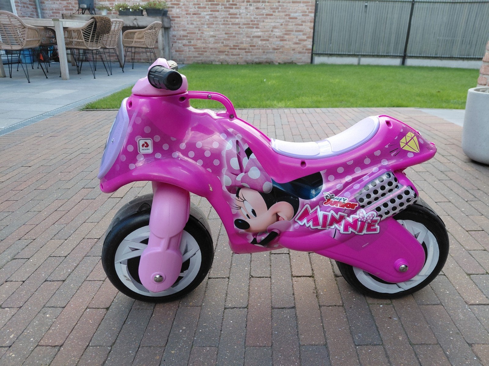 Miinnie mouse scooter, Utilisé