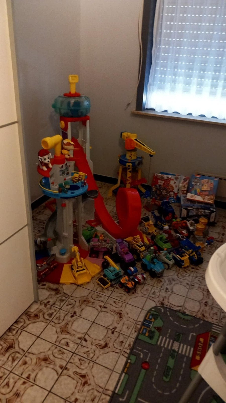 Paw patrol torens & accessoires, Ophalen, Zo goed als nieuw