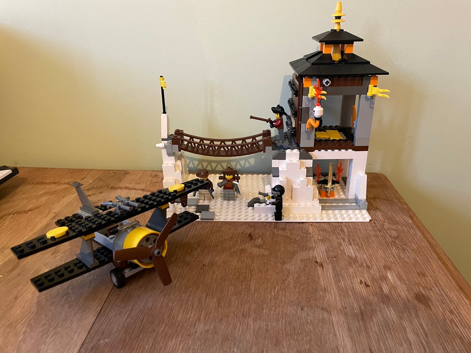 Lego Oriënt Expedition Temple of Mount Everest, Ophalen, Zo goed als nieuw