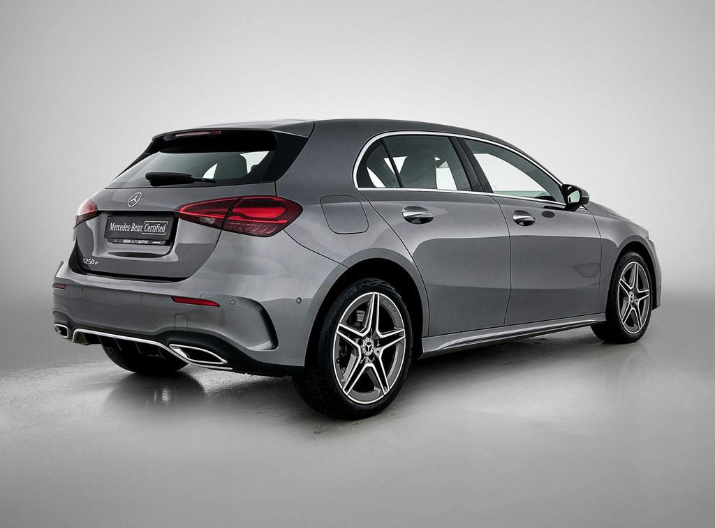 Mercedes-Benz A-klasse 250 e Hatchback AMG Line | Verwarmde, Auto's, Stof, Gebruikt, 4 cilinders, 16 kWh
