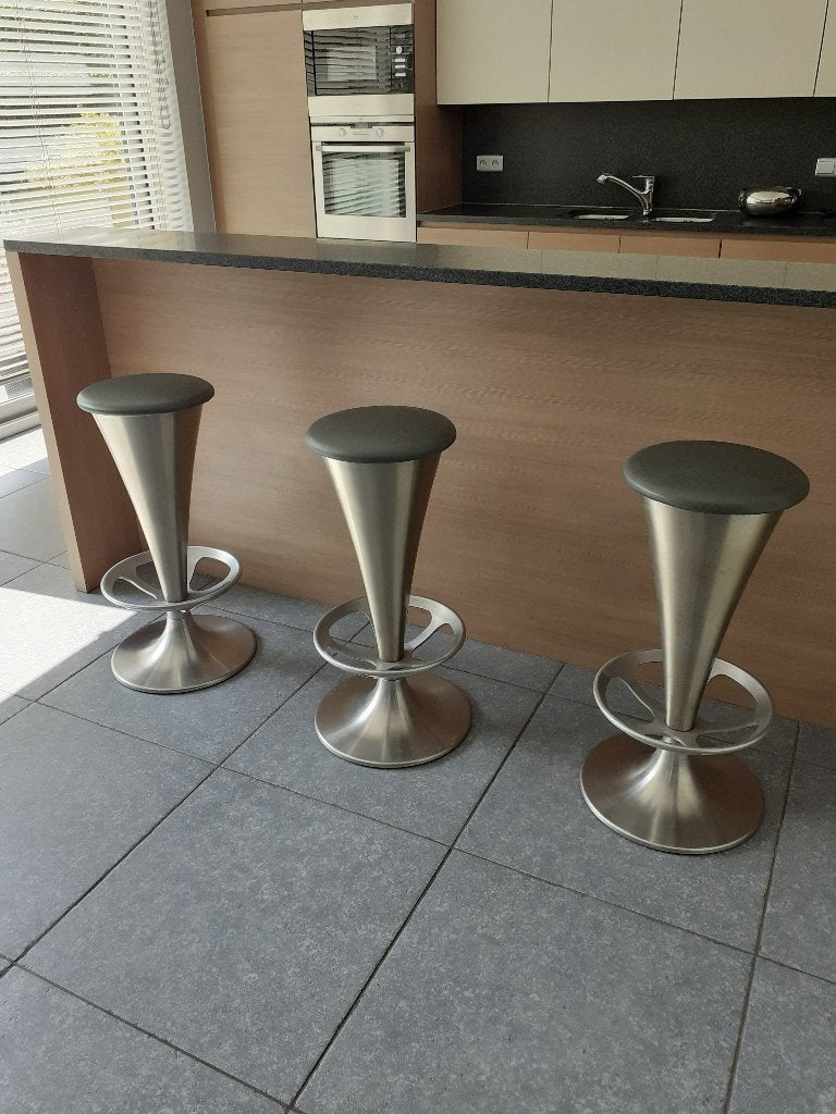 Inox design barstoelen, Ophalen, Gebruikt, Met voetsteun, 60 tot 90 cm