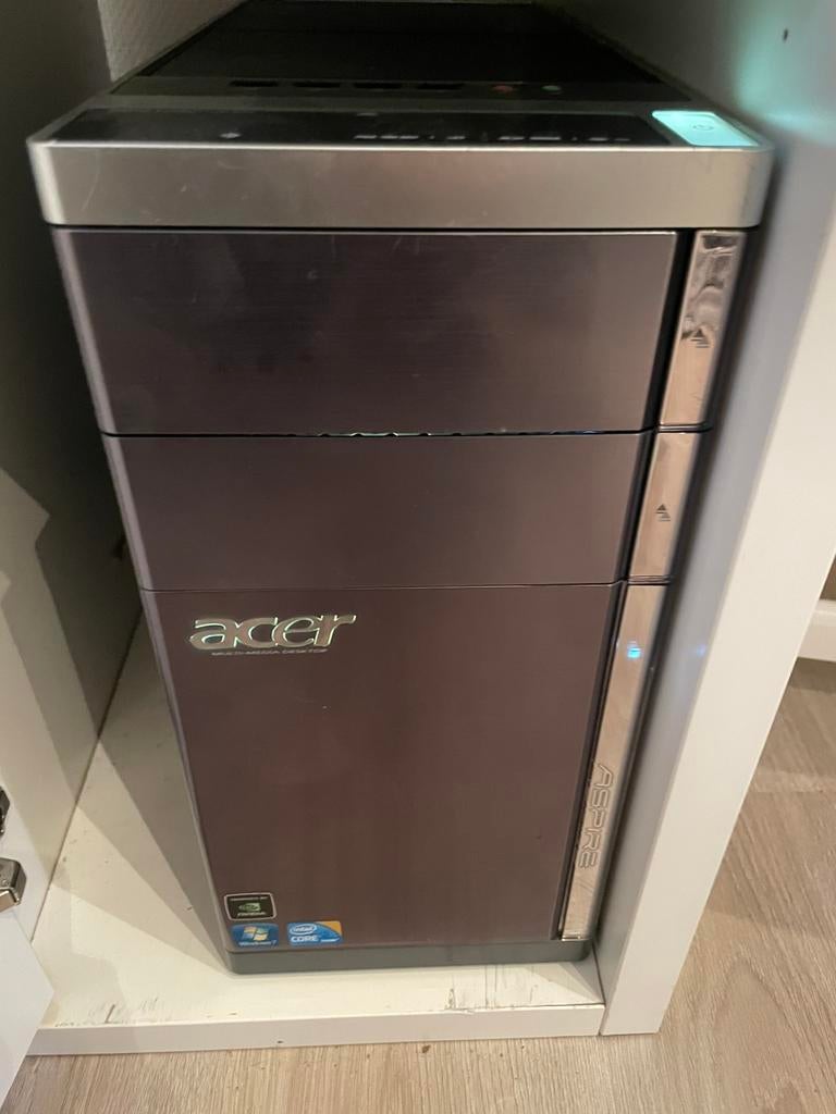 Computer en monitor acer, Ophalen, Zo goed als nieuw