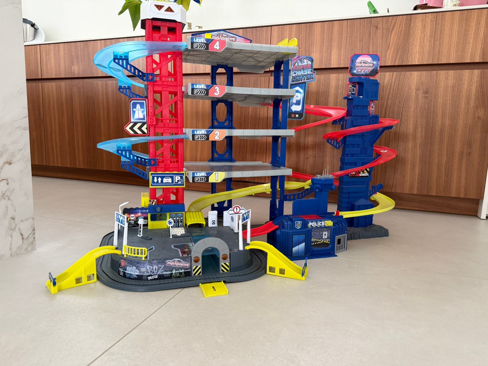 Garage Majorette super chase center, Kinderen en Baby's, Speelgoed | Racebanen, Ophalen, Zo goed als nieuw
