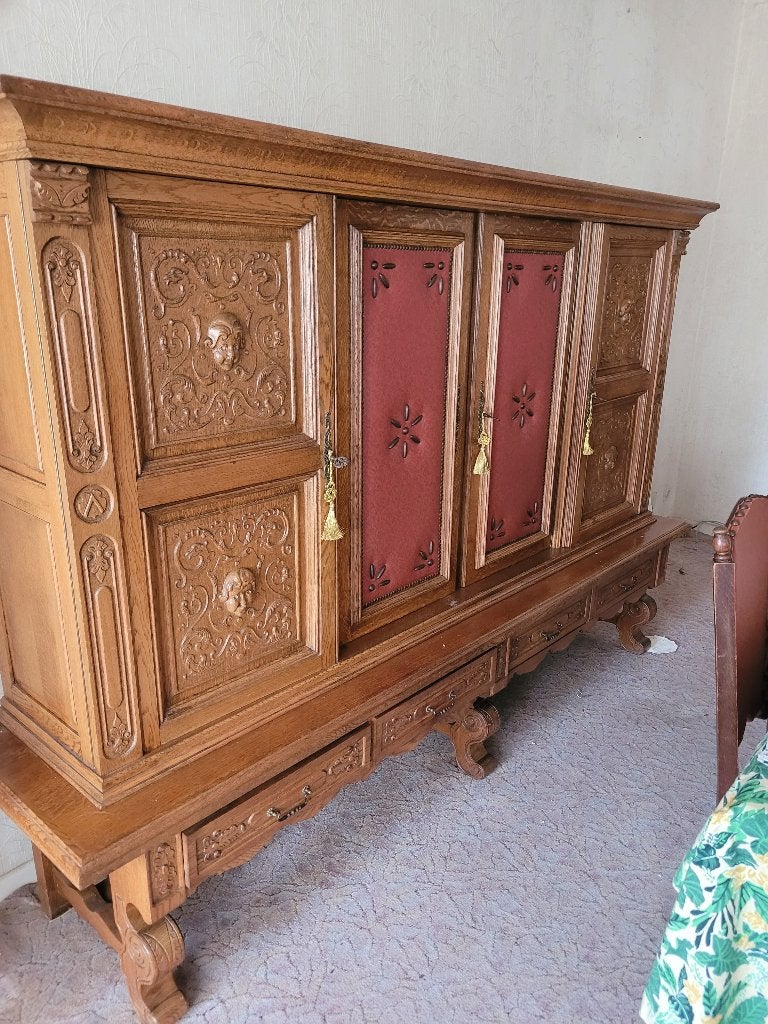 Eetkamer grote + kleine kast , tafel en 6 stoelen, Huis en Inrichting, Ophalen, Gebruikt