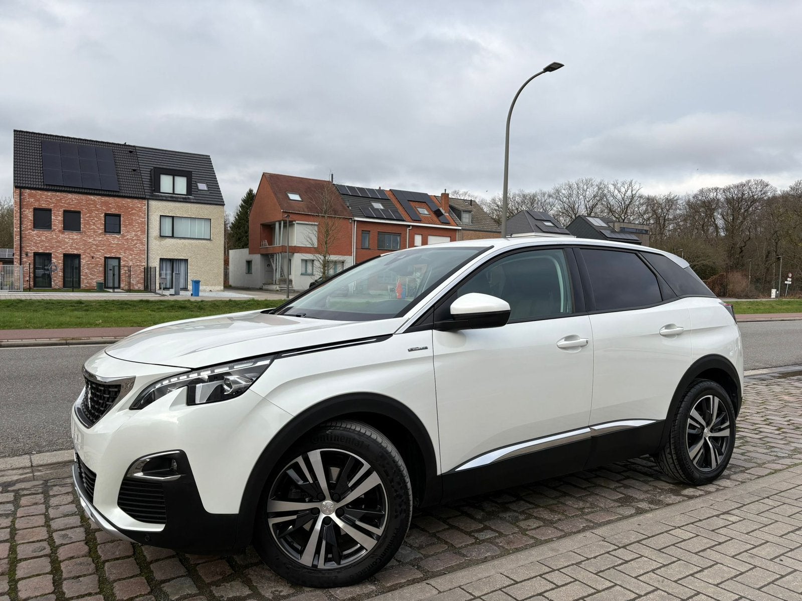 Peugeot 3008 Gt Line | 12 M Garantie | 93Dkm |Benzine |2017|, Voorwielaandrijving, Testrit aan huis, Monovolume, Leder en Stof