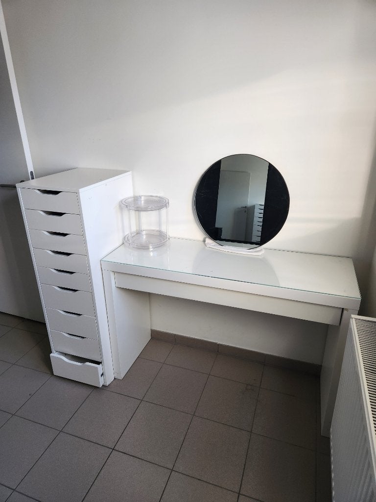 IKEA make-up tafel / kaptafel set + ladekast + ronde spiegel, Enlèvement, Utilisé