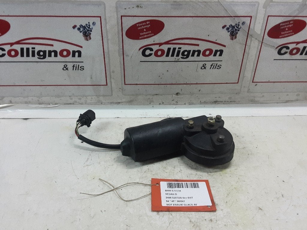 MOTEUR ESSUIE-GLACE AVANT BMW 5 serie (E34), Mevr. I. Hauben, Utilisé, BMW, Rue de l'Espoir 34 34
4030  GRIVEGNÉE, BE