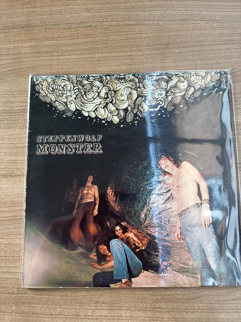 STEPPENWOLF - MONSTER, Cd's en Dvd's, Vinyl | Rock, Gebruikt, Beschermende buitenhoes, Rock-'n-Roll, 1960 - 1969, Ophalen of Verzenden