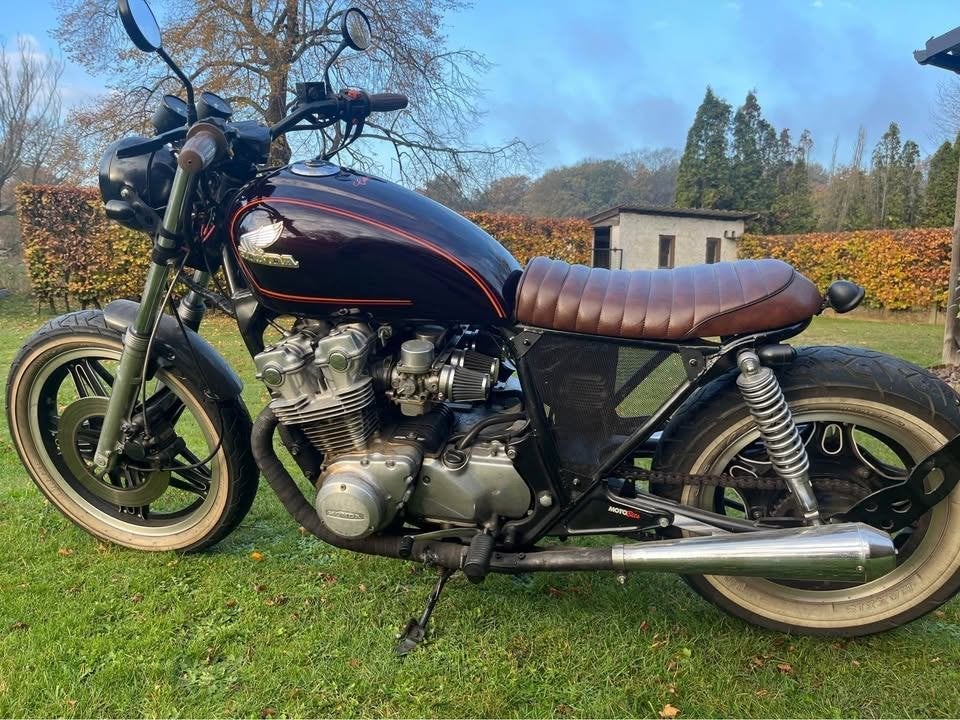 Mooi Unieke Honda CB Café Racer / Low Rider (1980), Motoren, Motoren | Honda, Particulier, Overig, 4 cilinders, Handgeschakeld