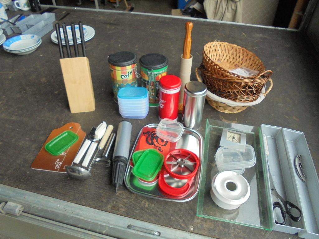 vaisselle et accessoires divers pour cuisine, Ophalen, Gebruikt, Overige stijlen, Overige typen