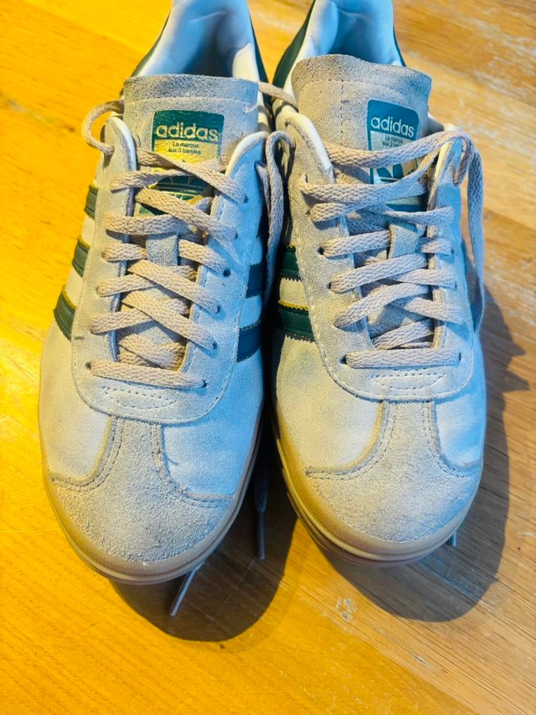 Adidas Gazelle, Beige, Ophalen of Verzenden, Sneakers, Gedragen