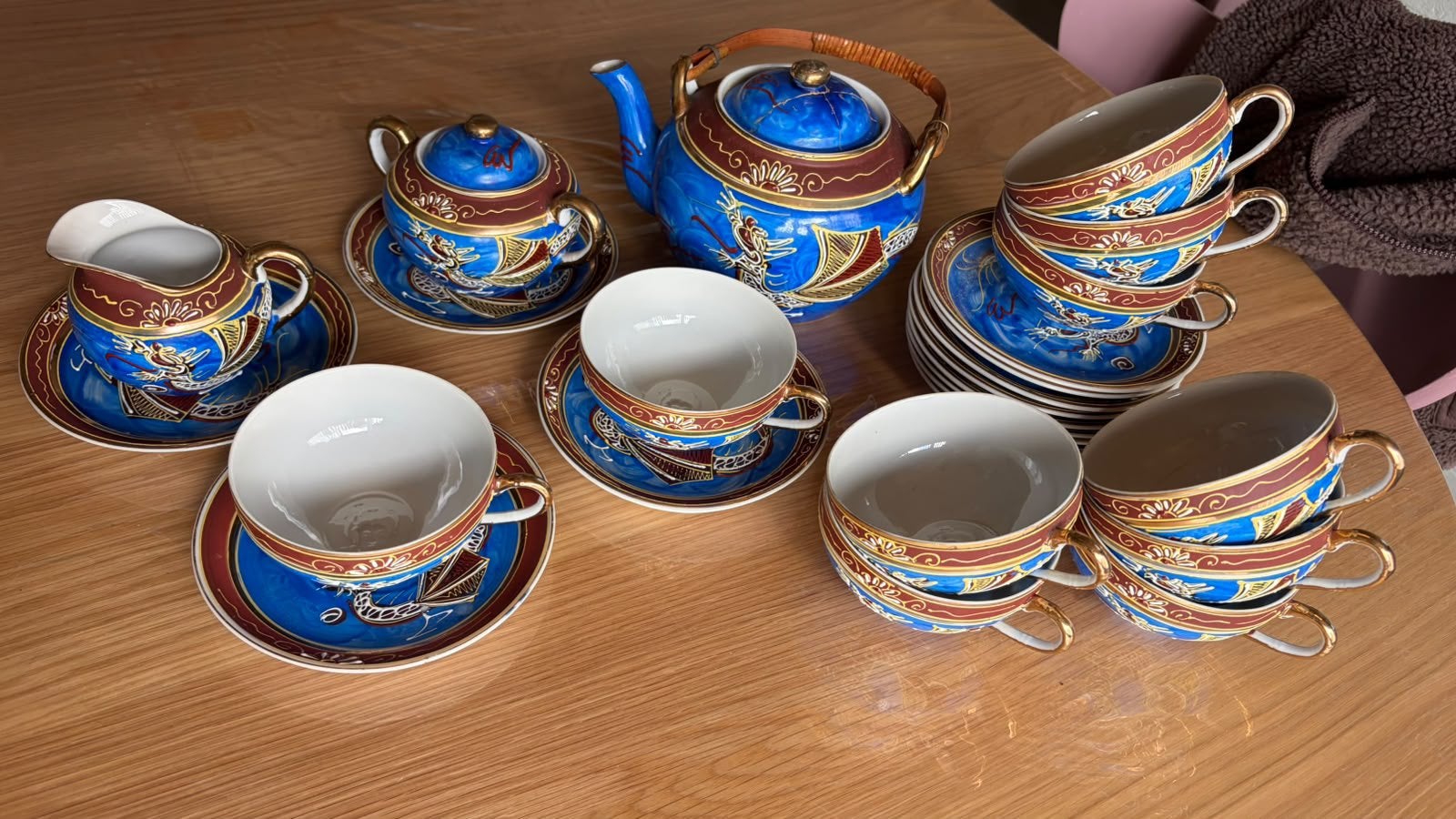 Vintage! Compleet drakenservies (moriage) voor 12 personen, Enlèvement ou Envoi