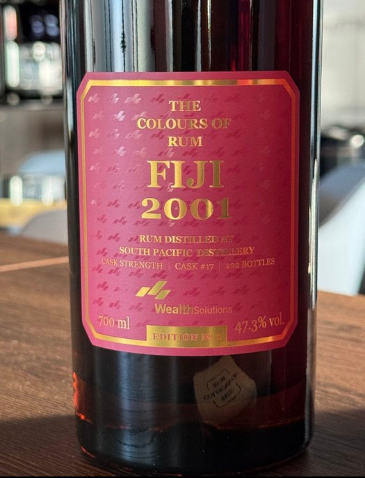 South Pacific 2001 Fiji Rum - The Colours of Rum Edition 1, Ophalen of Verzenden, Zo goed als nieuw, Vol