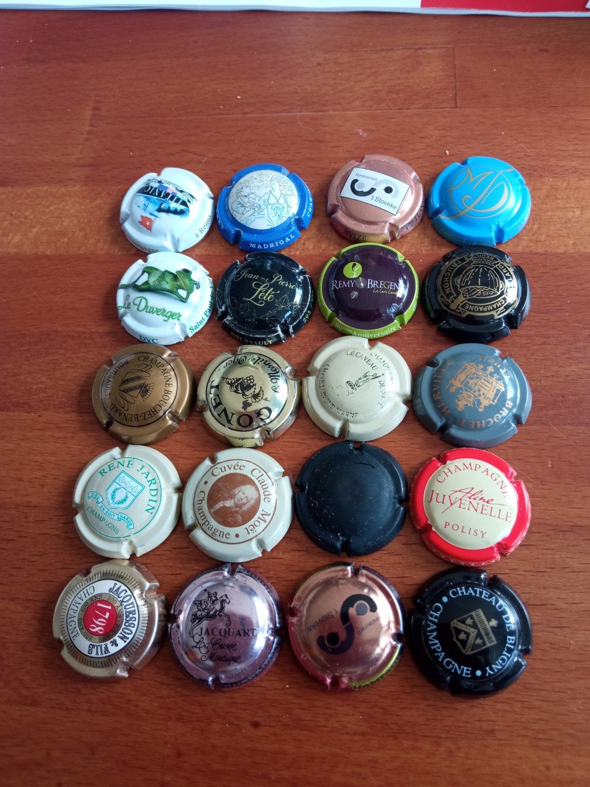 Champagne capsules lot 43, Ophalen of Verzenden