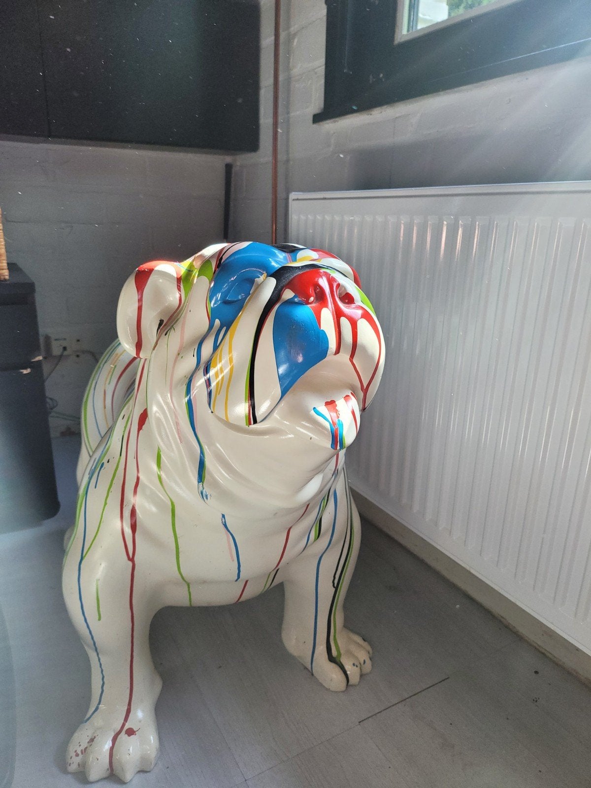 Prachtig Bulldog Beeld Multicolor  (€350 nieuw) 90 cm x 75 c, Ophalen of Verzenden