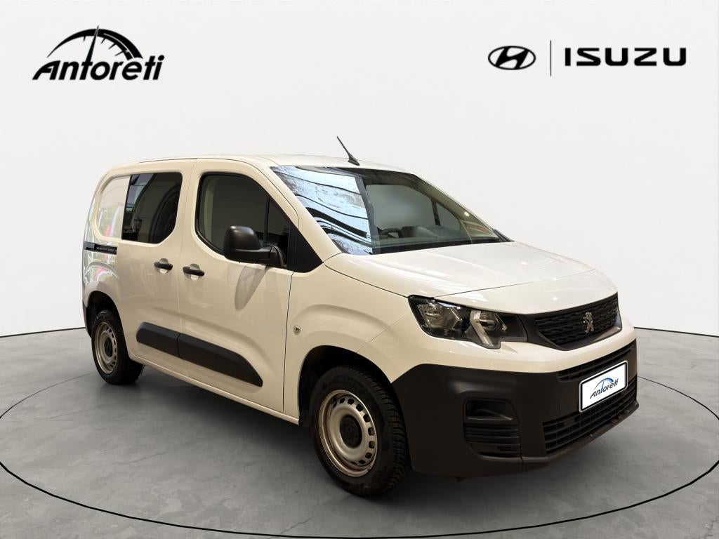 Peugeot Partner 1.2 PureTech L1 Light Pro S/S(EU6.3), Voorwielaandrijving, Stof, Wit, Bedrijf