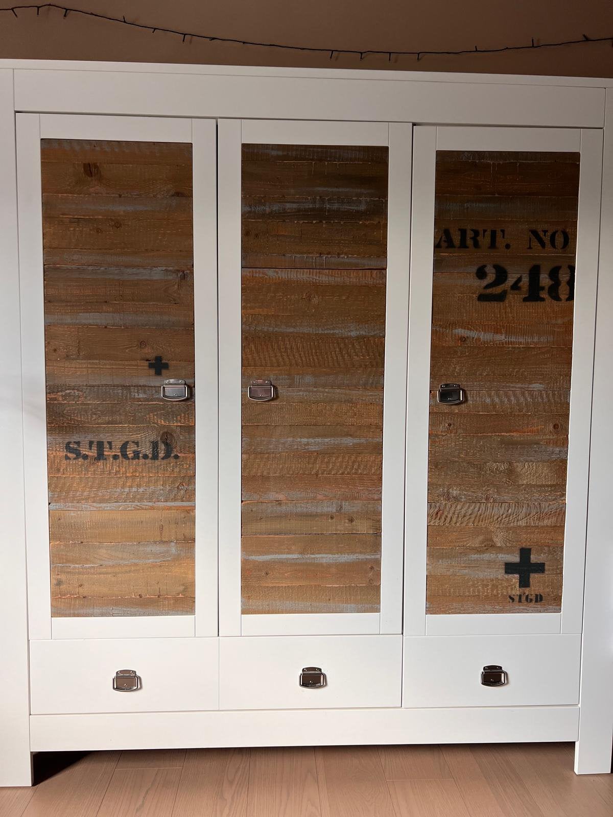 Bopita jeugdkamer kleerkast en commode, Kinderen en Baby's, Ophalen, Kast, 50 tot 70 cm, 105 cm of meer