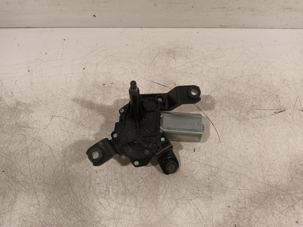 Ruitenwissermotor achter Opel Meriva, Onderdelen@venauto.nl, Van der Ven Autorecycling B.V., Ettenseweg 76, 4706 PB Roosendaal, The Netherlands